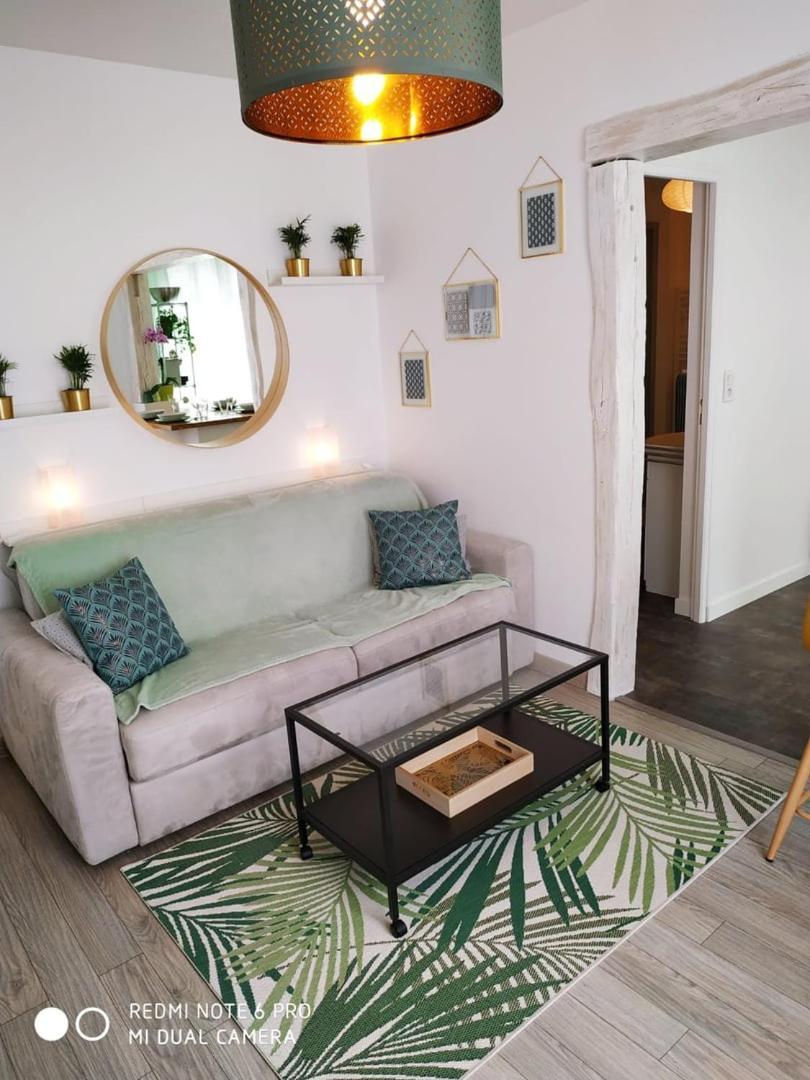 شقة 2 Min Walk From Train Station And Center Of تور المظهر الخارجي الصورة